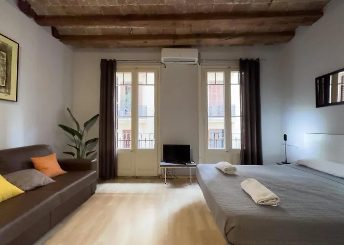Ferienwohnung Fuer 3 Personen Ca 40 Qm In Barcelona-Gracia, Costa Brava Costa Del Maresme