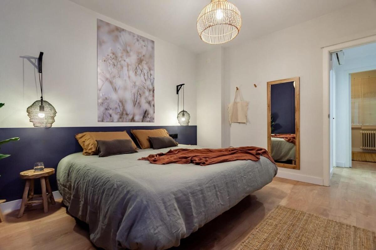 Plaza Catalunya Cozy 4 Bedroom Apartment Barcelona