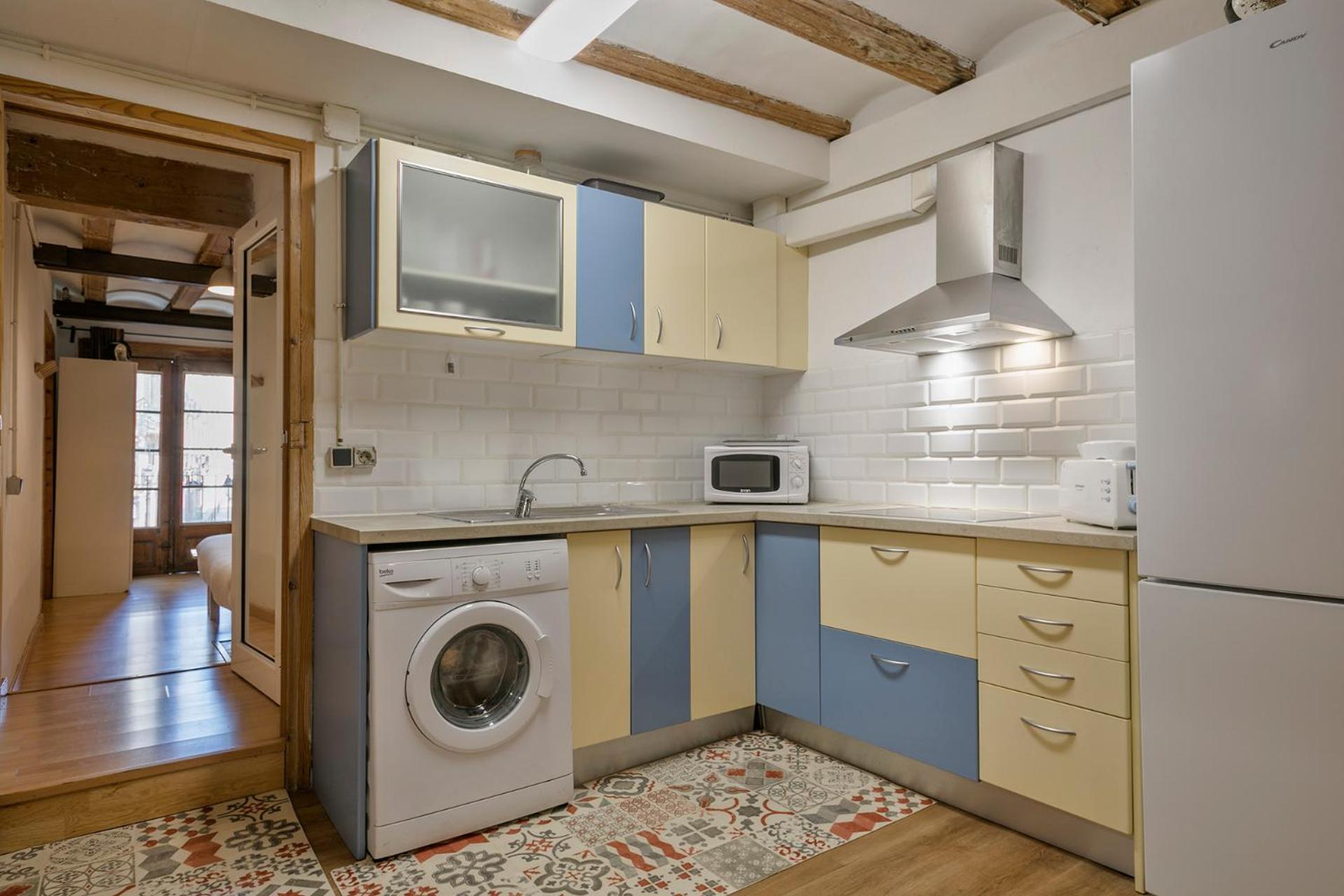 Encanto En Las Ramblas: Espacio Perfecto Para 9 Apartamento Barcelona