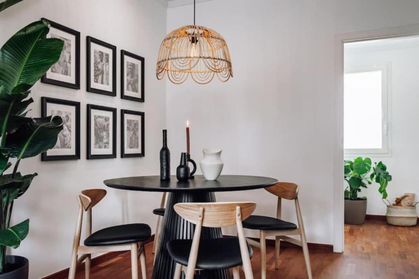 Apartment Kamina - 2 Bedroom In Passeig De Gracia Barcelona