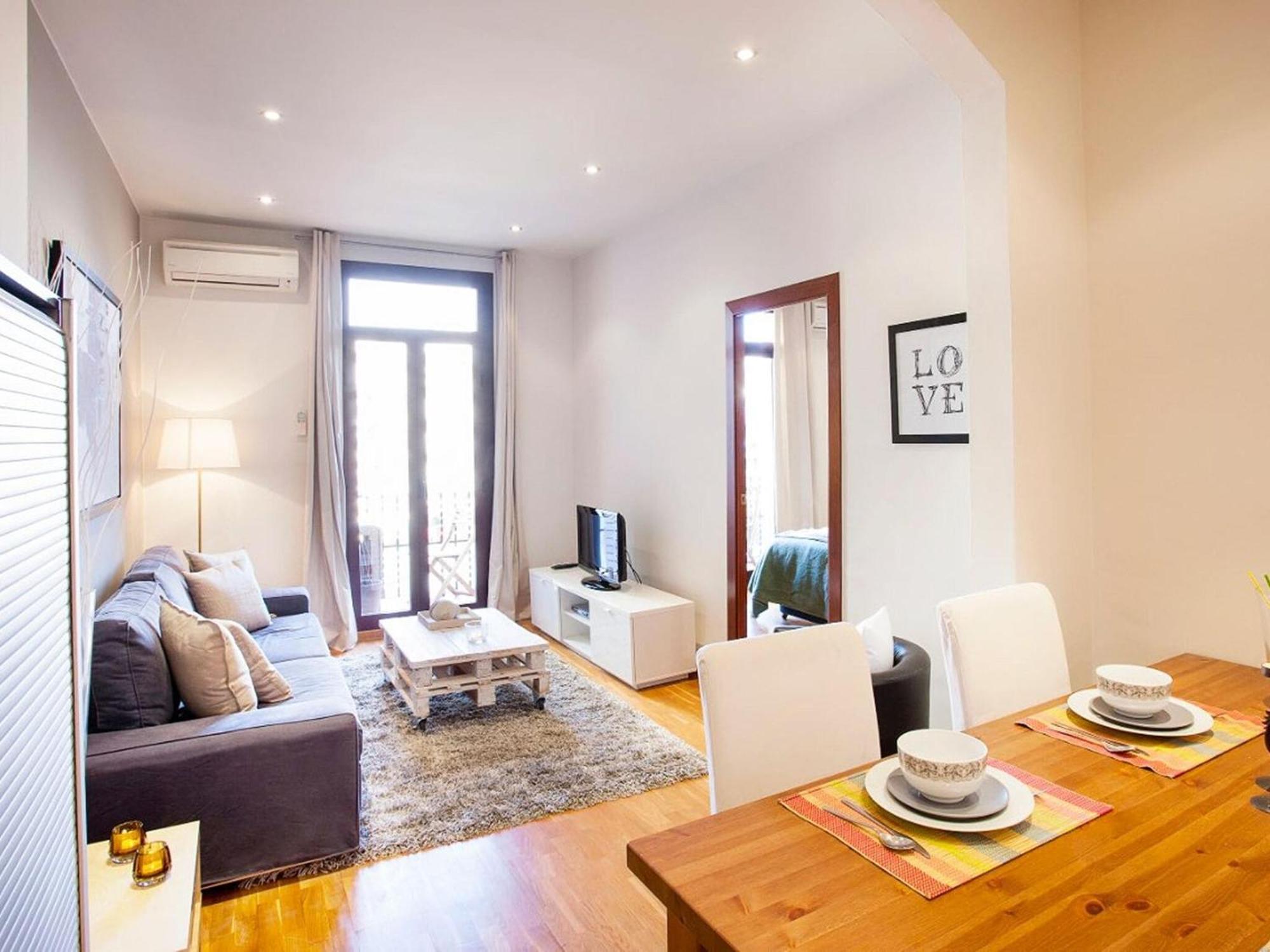 Apartment Lovely In Barcelona
