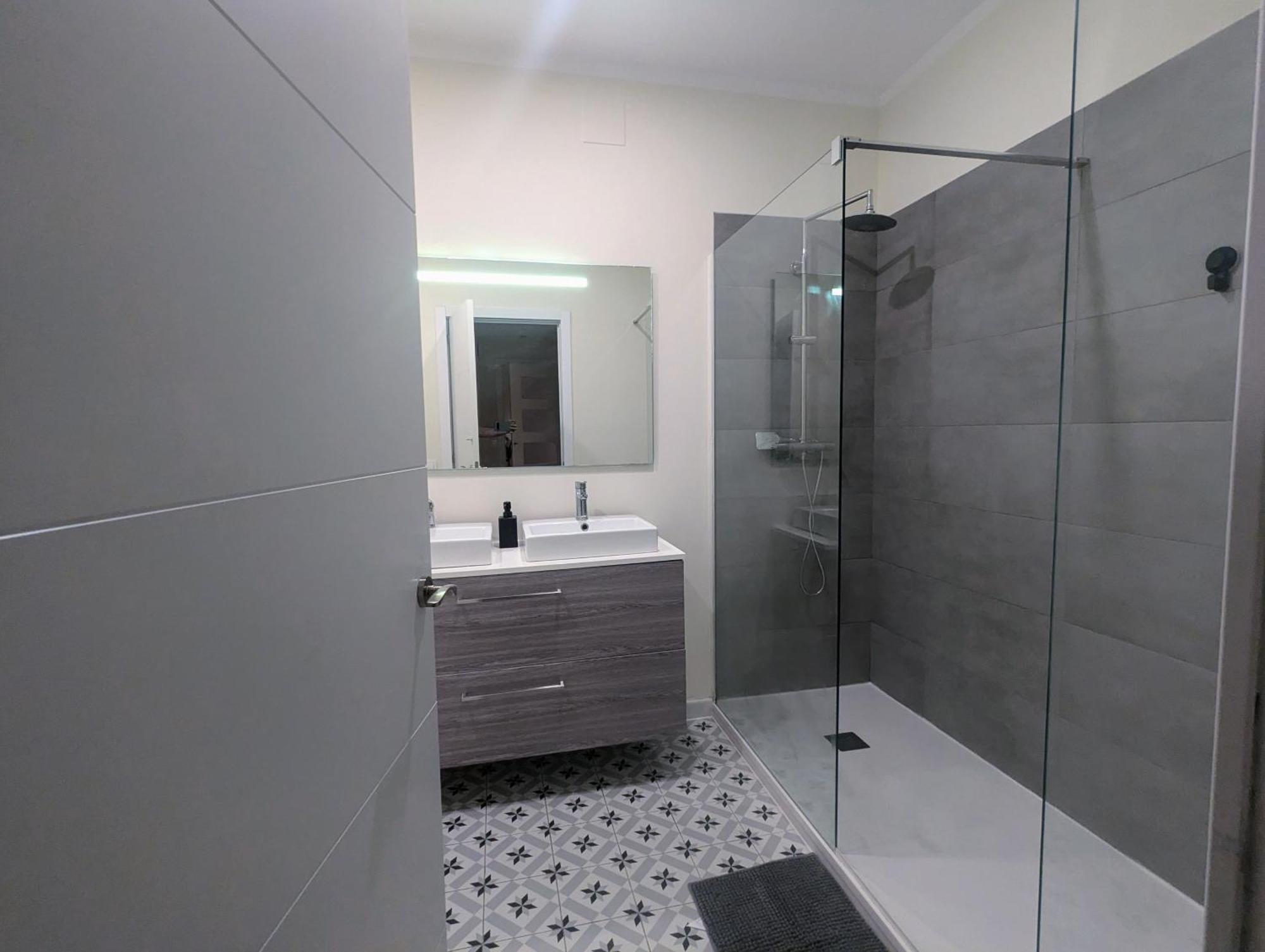 Gracia Parkside Flat - Only For Of Than 32 Nights Apartment Barcelona