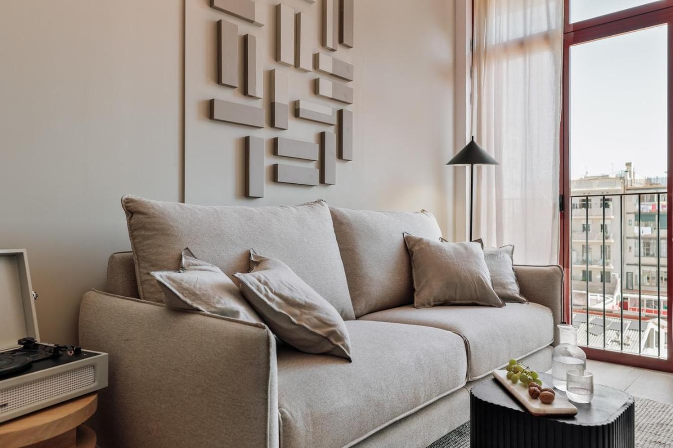 Apartment Miravet - 2 Bedrooms In Sant Antoni Barcelona