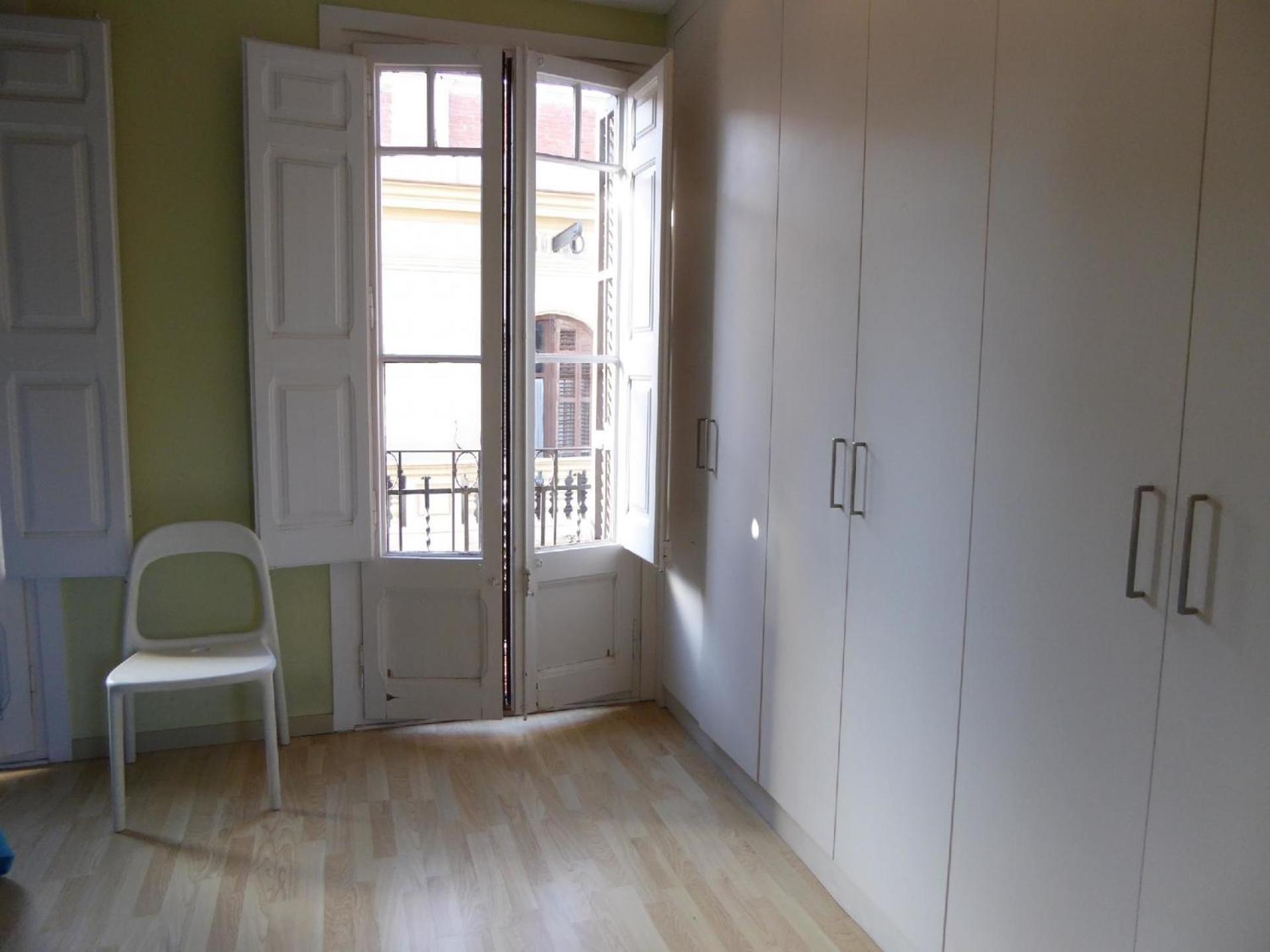 Apartment Fuer 3 Personen Ca 40 Qm In Barcelona-gracia, Costa Brava Costa Del Maresme