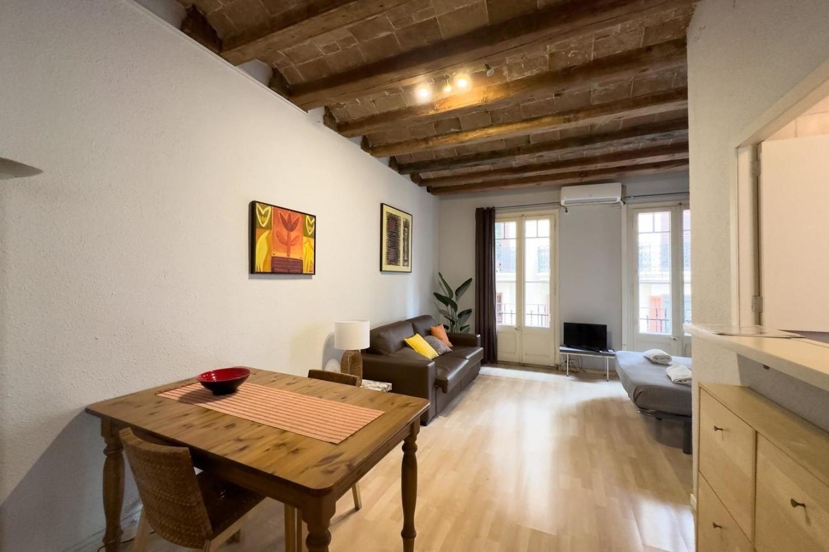 Apartment Fuer 3 Personen Ca 40 Qm In Barcelona-gracia, Costa Brava Costa Del Maresme *