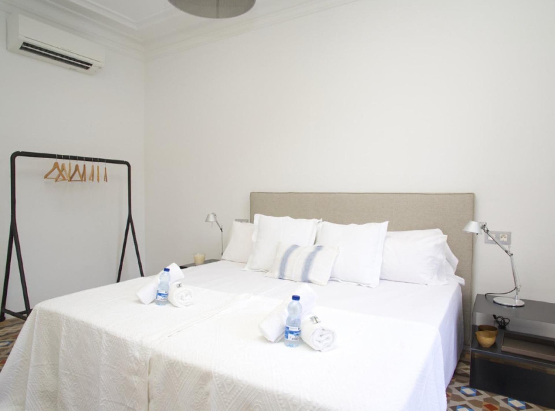 Apartment Barcelonaforrent The Claris Suites I *