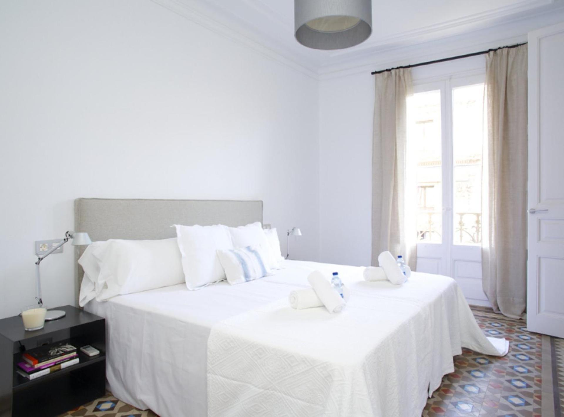 Barcelonaforrent The Claris Suites I * Barcelona