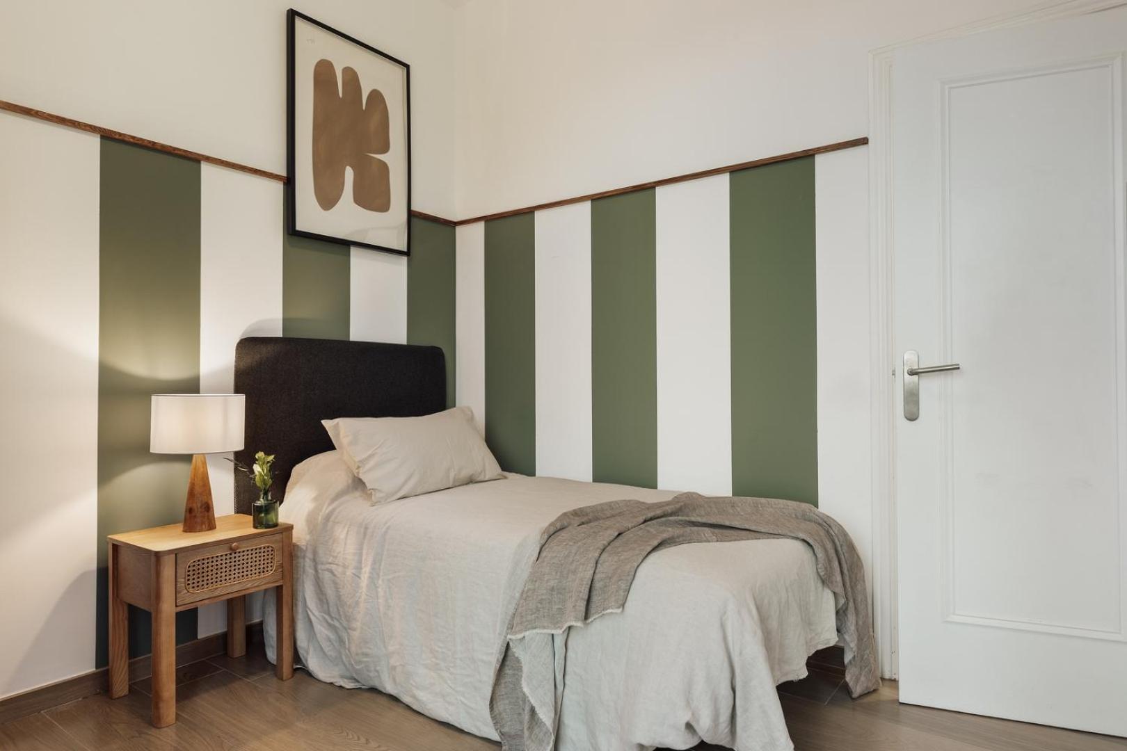 Reis - 3 Bedrooms And Balcony In De Gracia Apartment