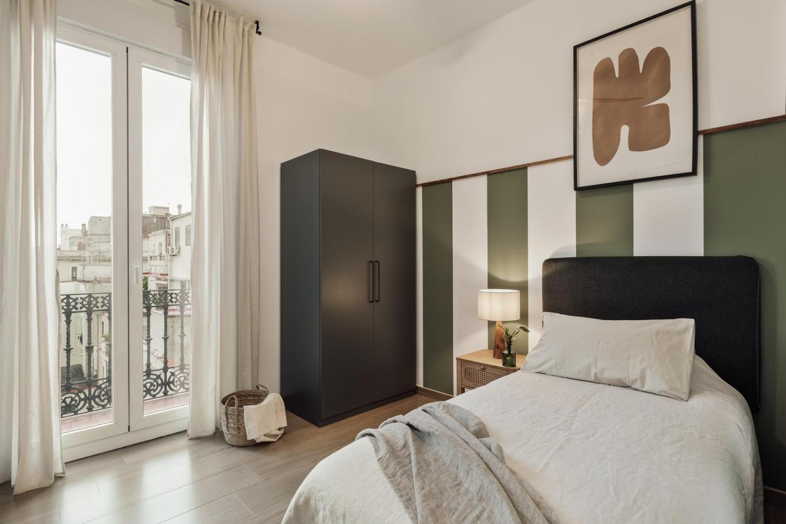 Reis - 3 Bedrooms And Balcony In De Gracia Apartment *