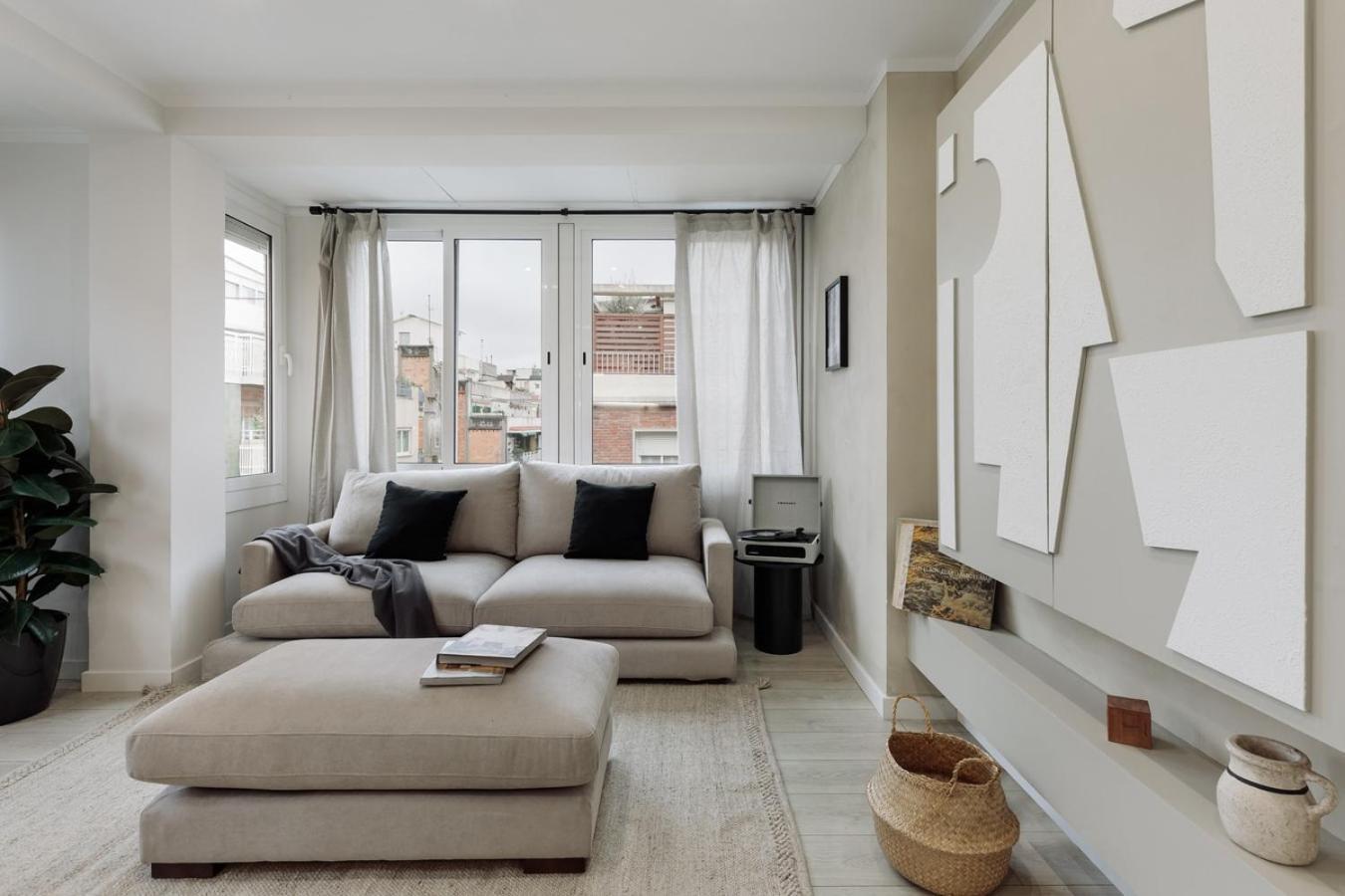 Rasa - 2 Bedroom In Sant Gervasy Apartment