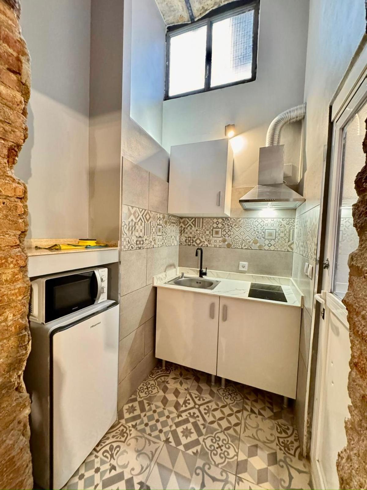 Appartement Estudio Nuevo! Al Lado Del Metro L1 L4 L5 *