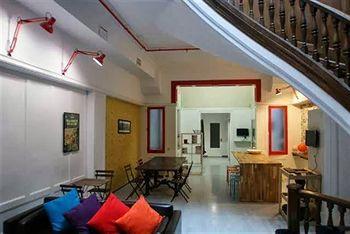 Hip Hostel