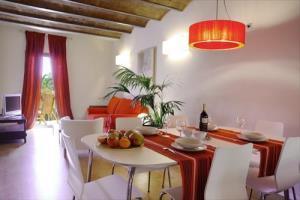 Aspasios Ramblas Apartment *