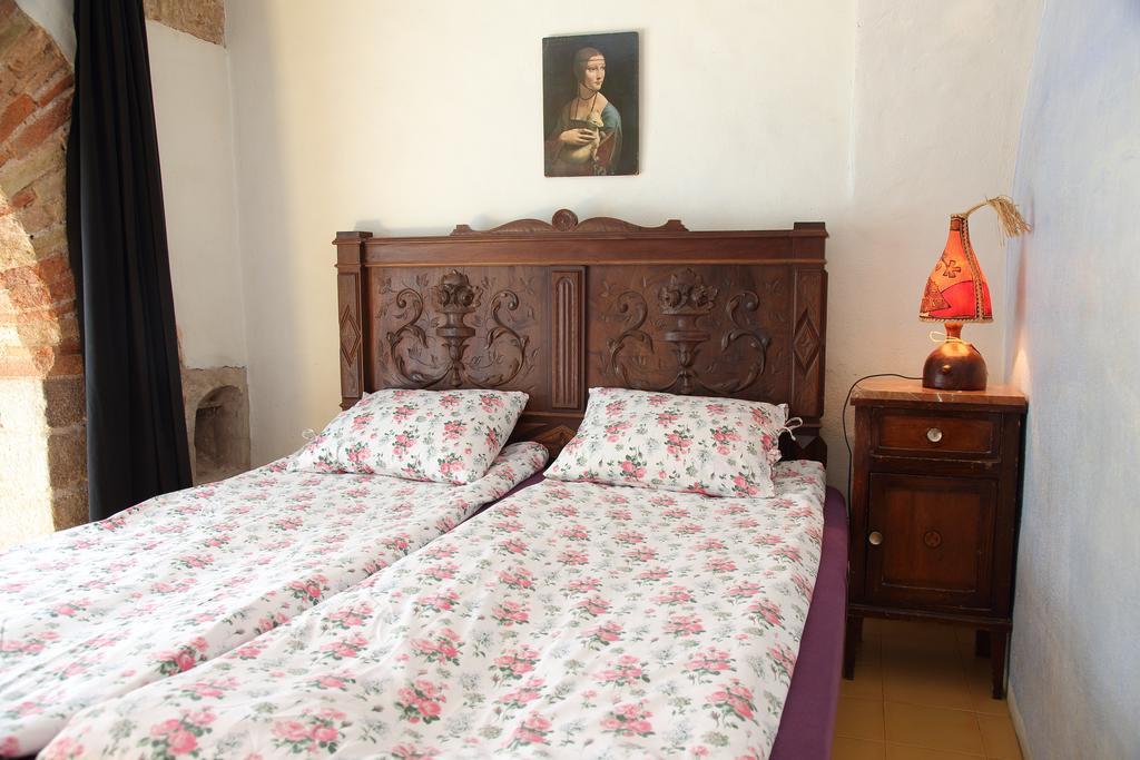 Arthostal Guest house