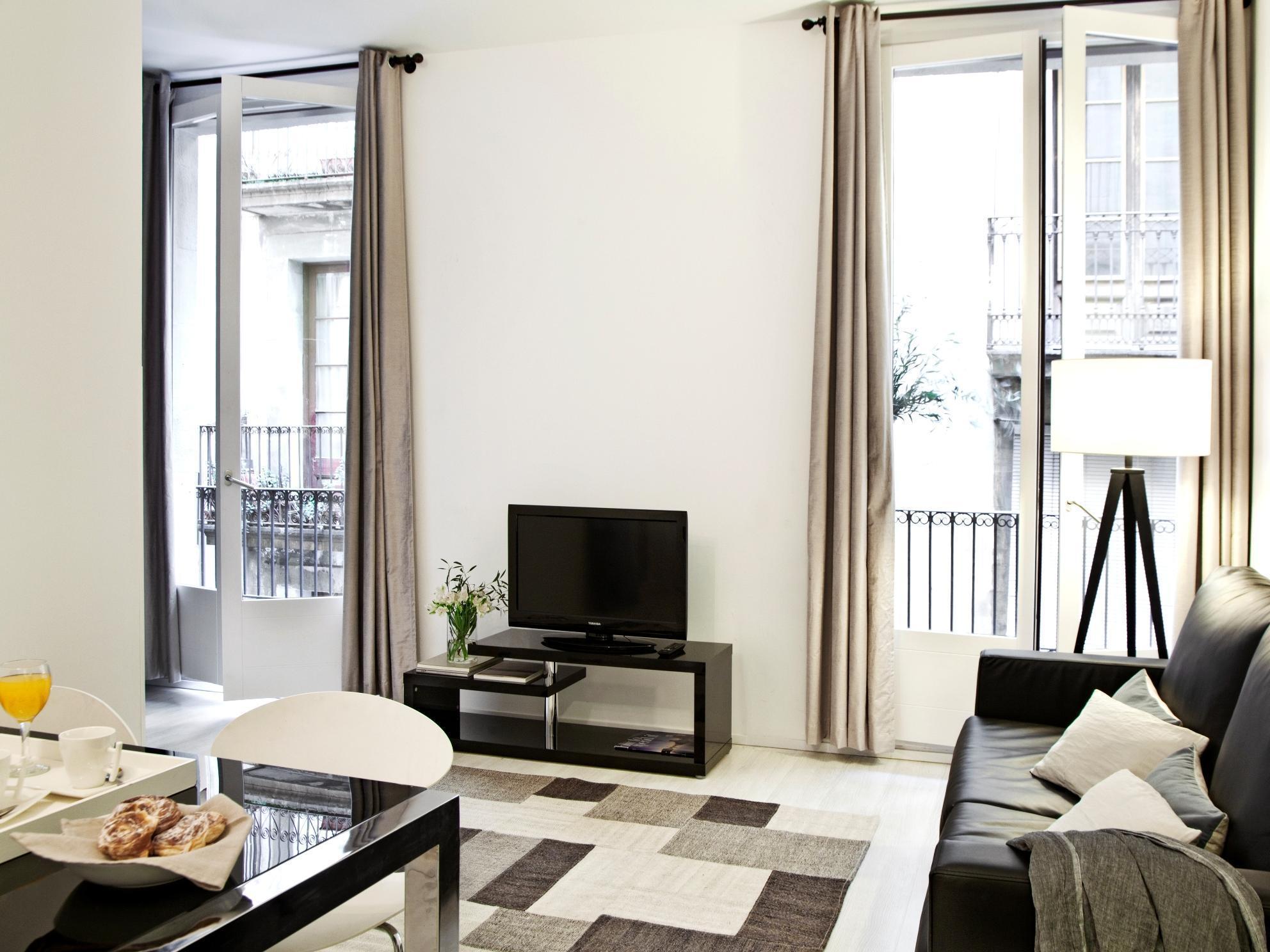 Gothic-cathedral Apartment