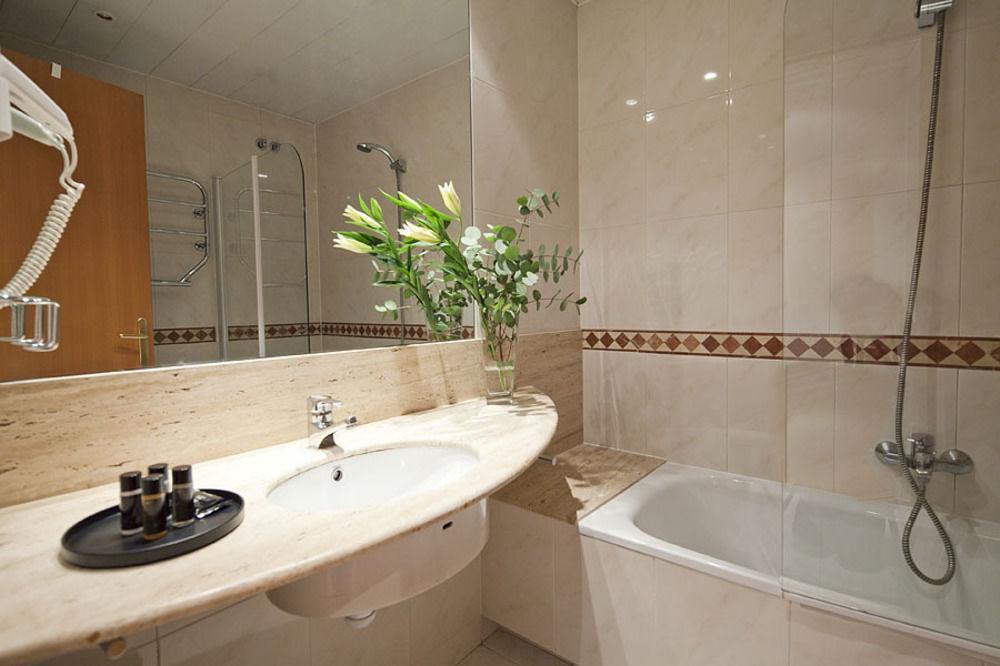 Aspasios Gran Via Apartment *