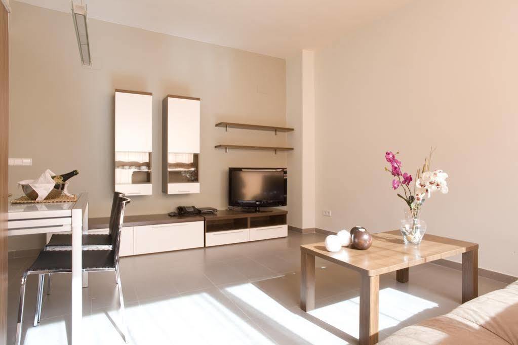 Apartment Exalt 21 *