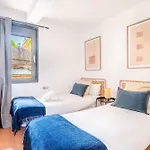 Pl Universitat Comfortable 3Bd With Private Patio