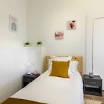 22Ara1051- 4Br Flat In The City Center
