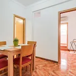 Guestready - Easy Living Near City Highlights