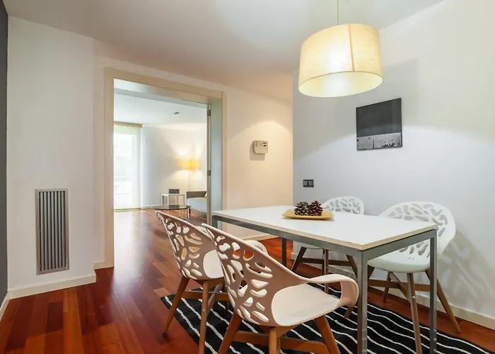 Placa Catalunya Modern 2Bedroom With Balcony