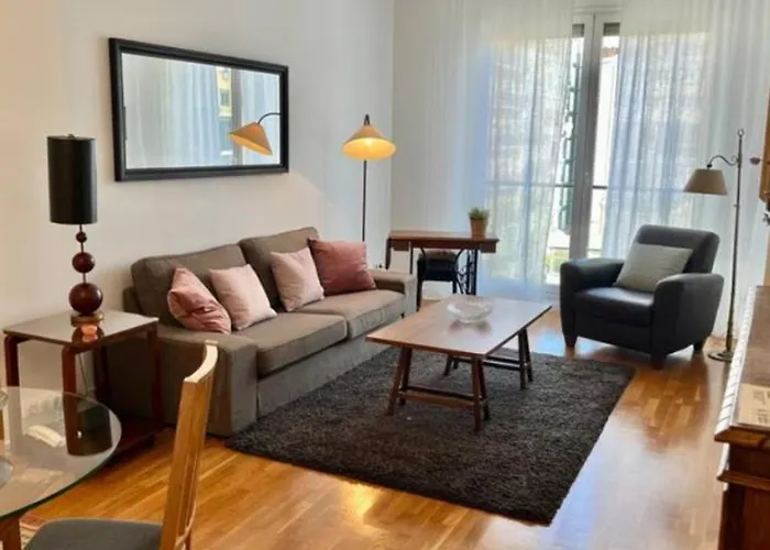 Apartamento Con 2 Dormitorios, Elegante Y Centrico En Rambla Catalunya - Es-341-2