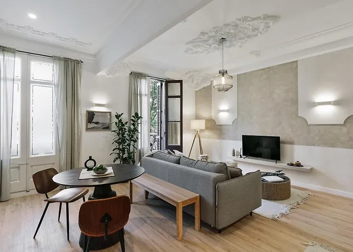 Baia - Studio And Balcony In Eixample Esquerra