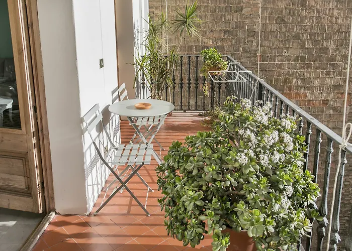Spacious And Luminous Flat With Balcony