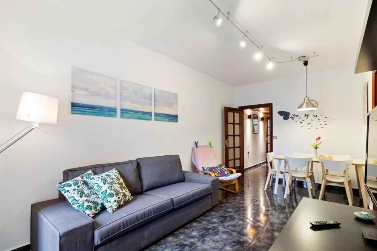 Apartment Cozy 3 Bedroom Flat With Balcony Close To Plaza Espana! *