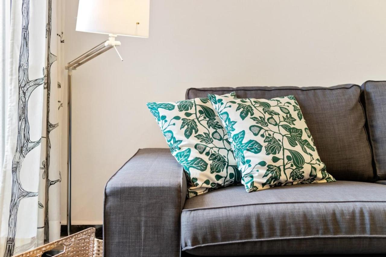Cozy 3 Bedroom Flat With Balcony Close To Plaza Espana!