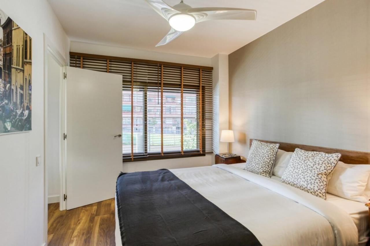Nice And Cozy 4 Bedroom In Sants-montjuic Bcn Apartment Barcelona