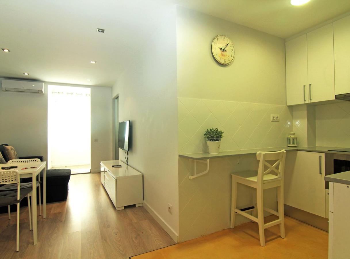Apartment Mab2 - Mab2 - Apt At Street Level With Private Terrace Barcelona