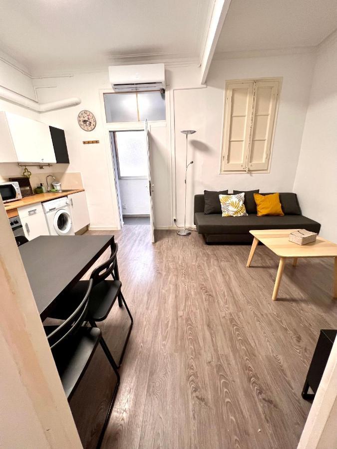 Poble Sec. Excelente Ubicacion Cerca De La Playa Y De Ramblas Apartamento