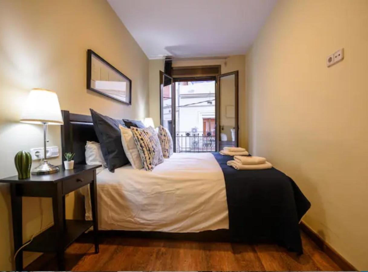 Apartment Ramblasrentals Cozy Renovated 2br With Balcony Lift 20m Rambla - Parking - Wifi