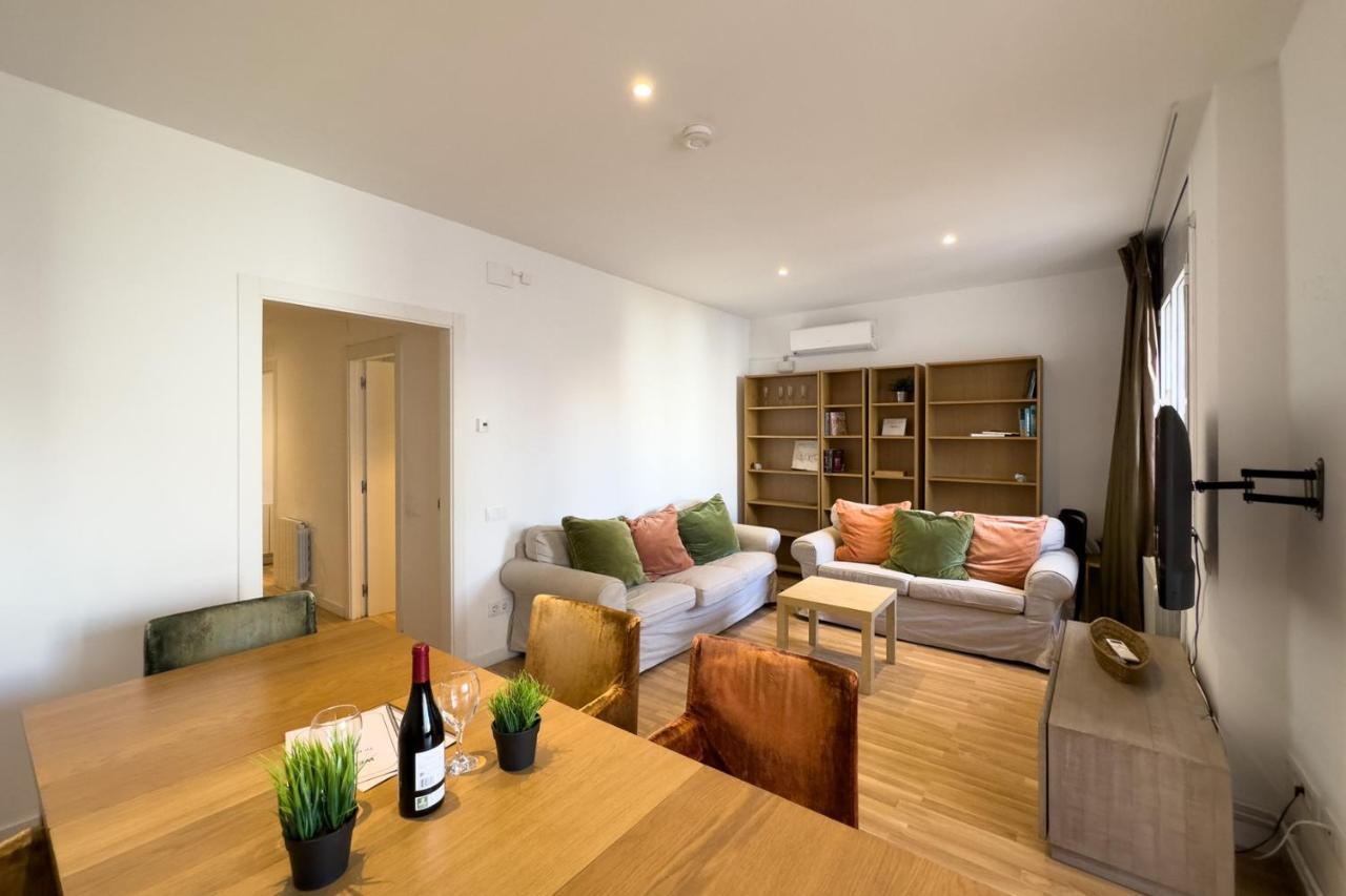 Ainb Sants Appartement Barcelona