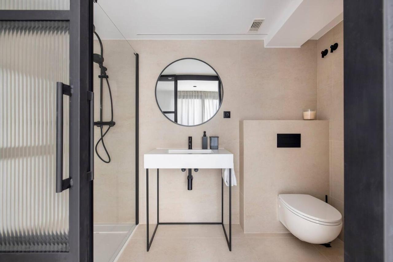 Luxury In Center
