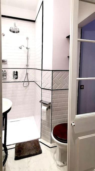 Large Patio 4 Bedrooms 4 Bathrooms Of Which 3 En-suite Apartment Barcelona