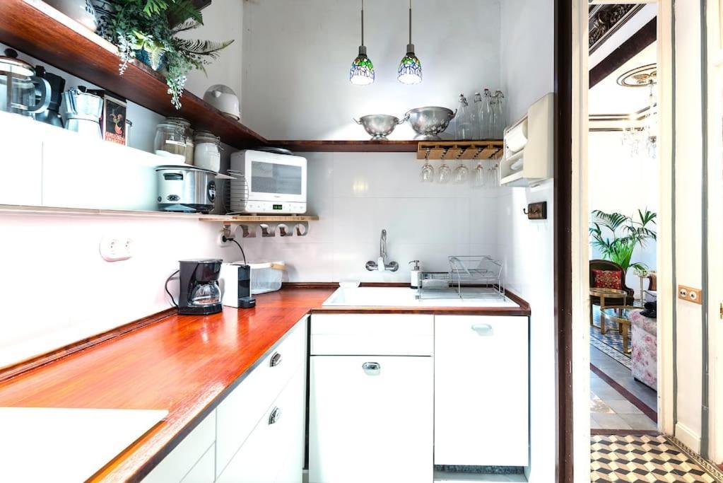 Large Patio 4 Bedrooms 4 Bathrooms Of Which 3 En-suite * Barcelona