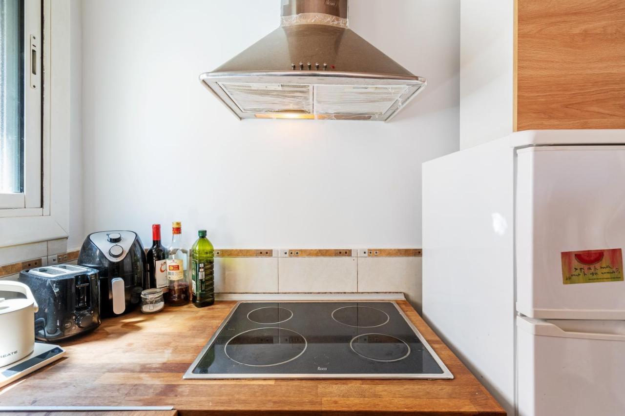 Beachside Bliss Charming 1-bedroom, Barceloneta Barcelona