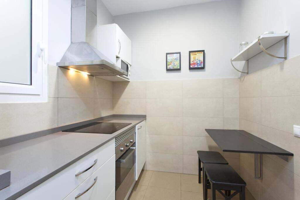 Bright & Spacious Family Flat In Apartment *
