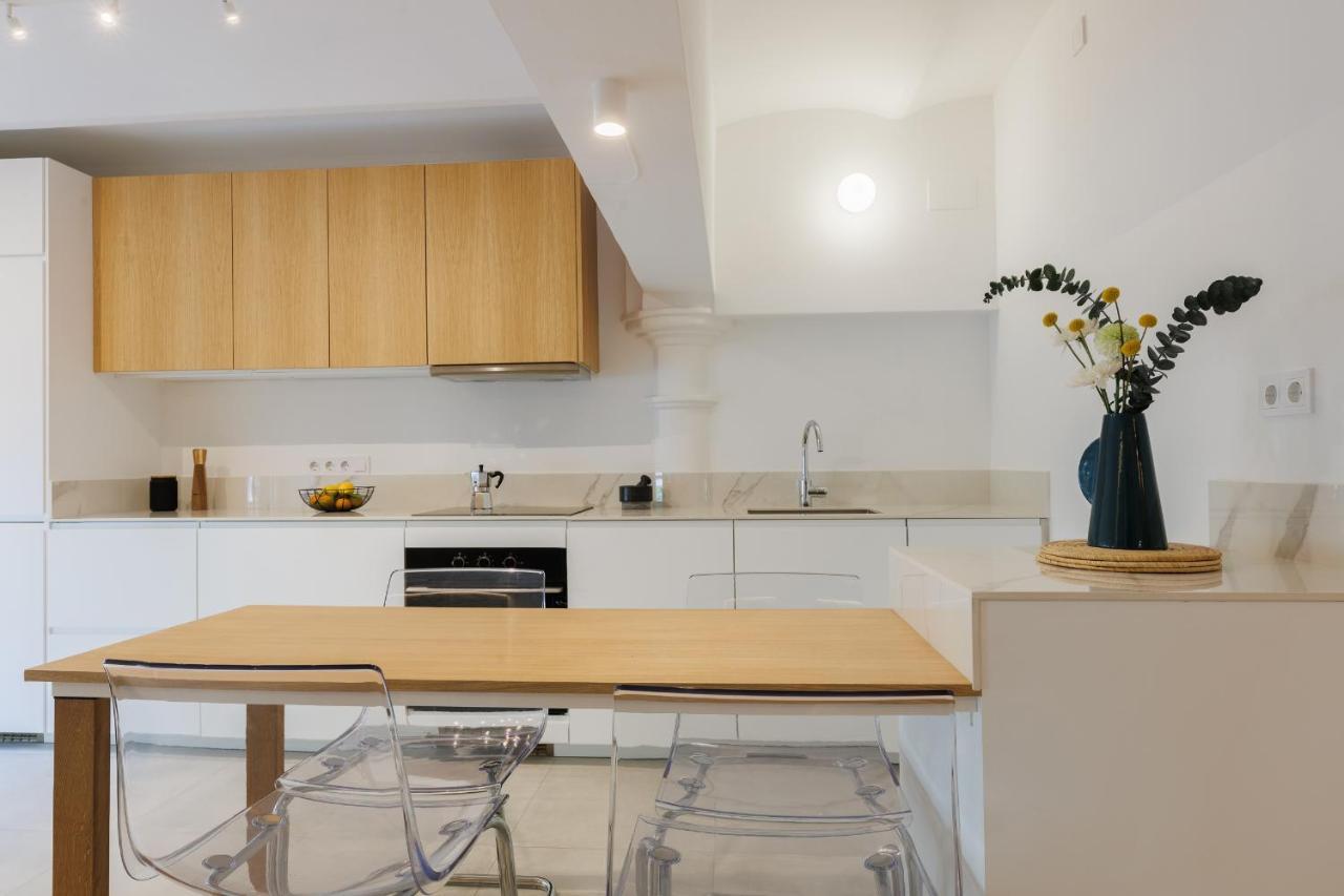 Stylish Near Placa Espana Apartment Barcelona