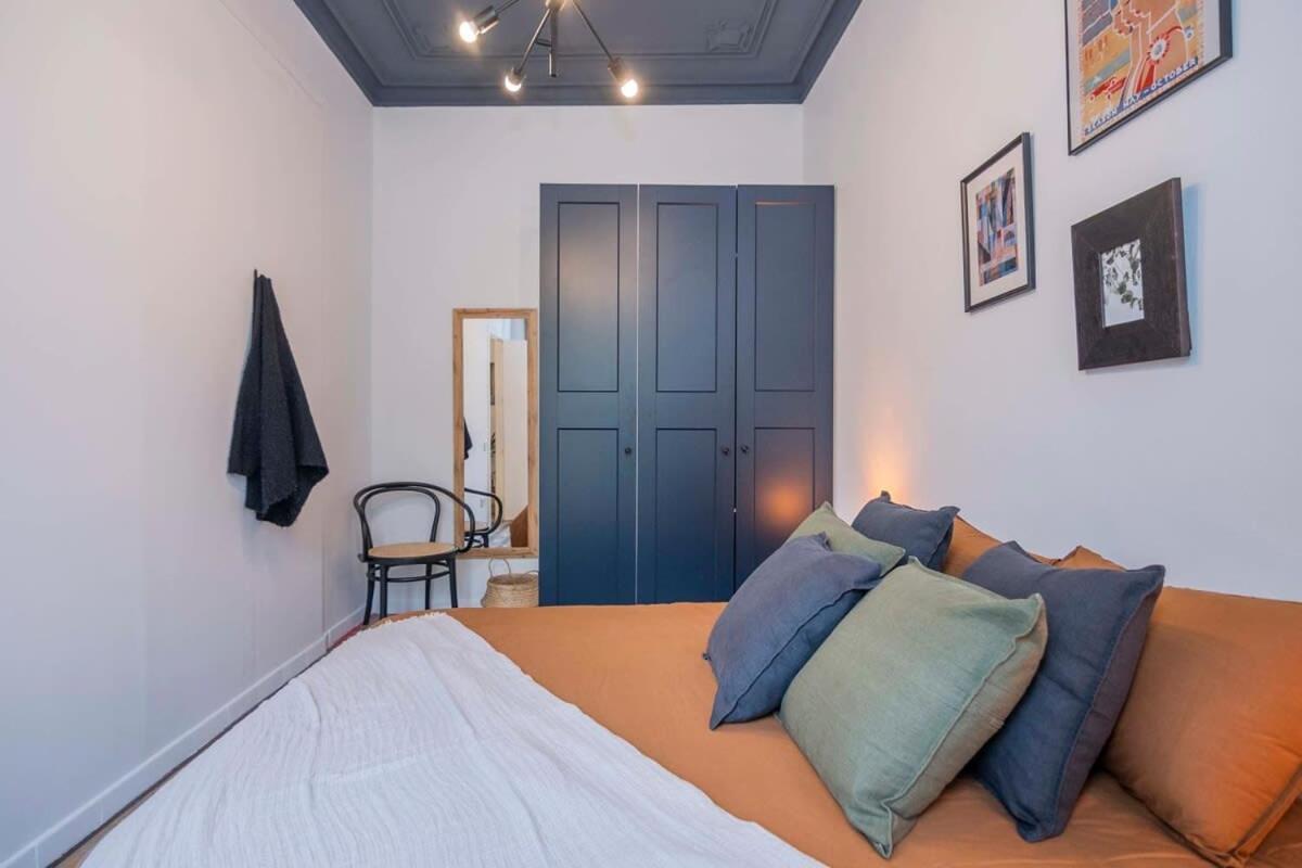 Apartment Elegant 4 Bedrooms 3 Bathrooms Catalan Barcelona