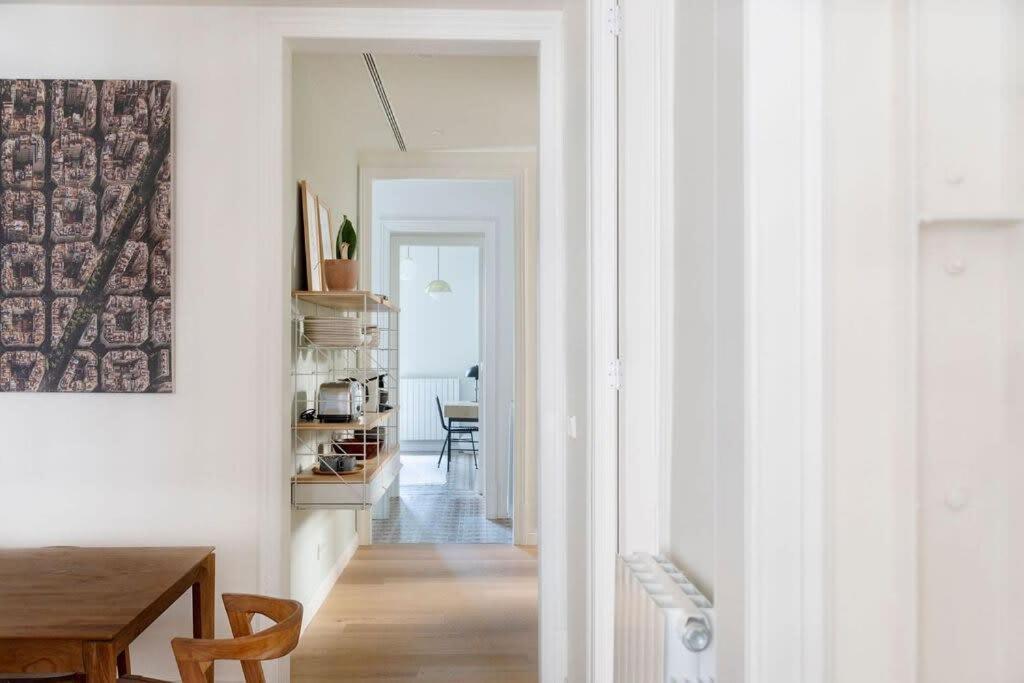 Exclusive Paseo De Gracia 5bd 5bth With Terrace Apartment