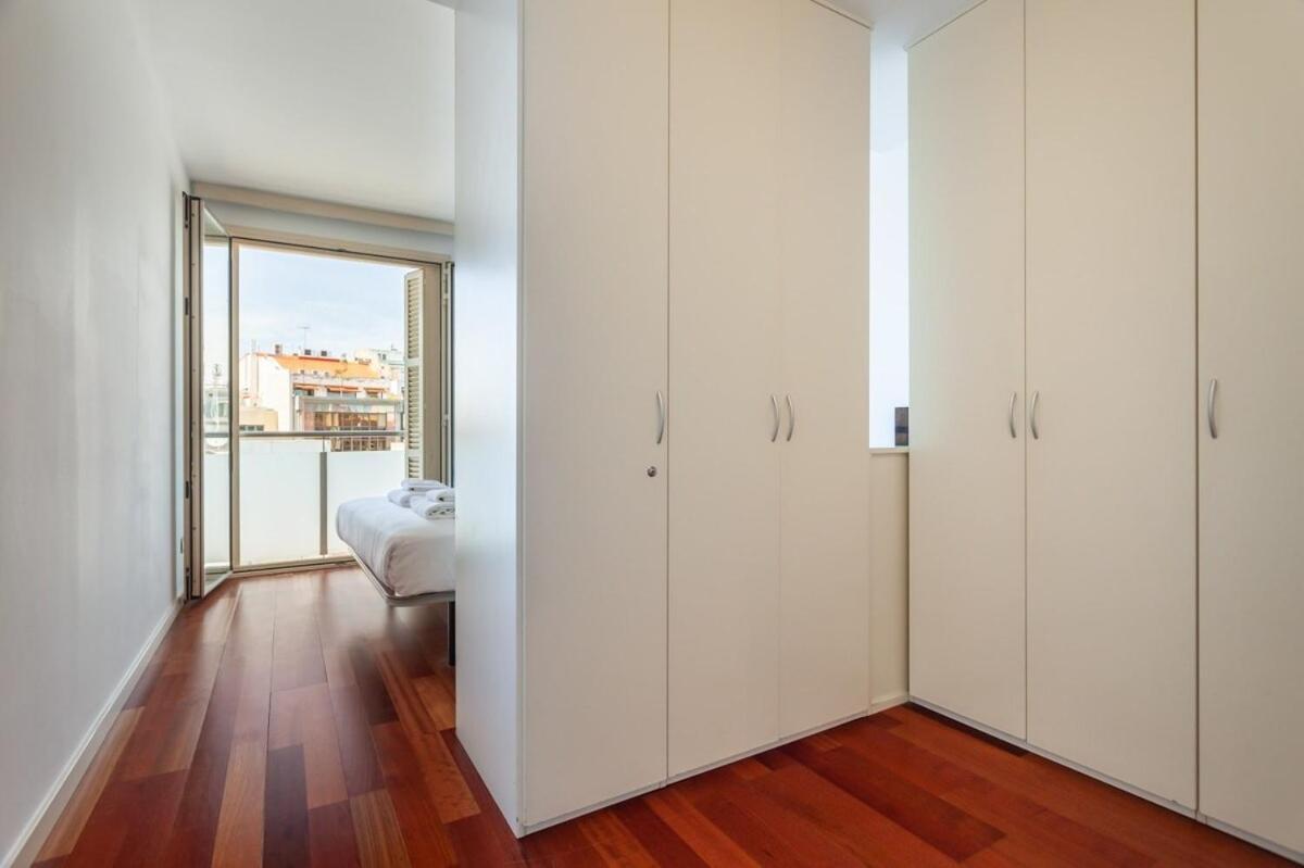 Placa Catalunya Modern 2bedroom With Balcony Apartment
