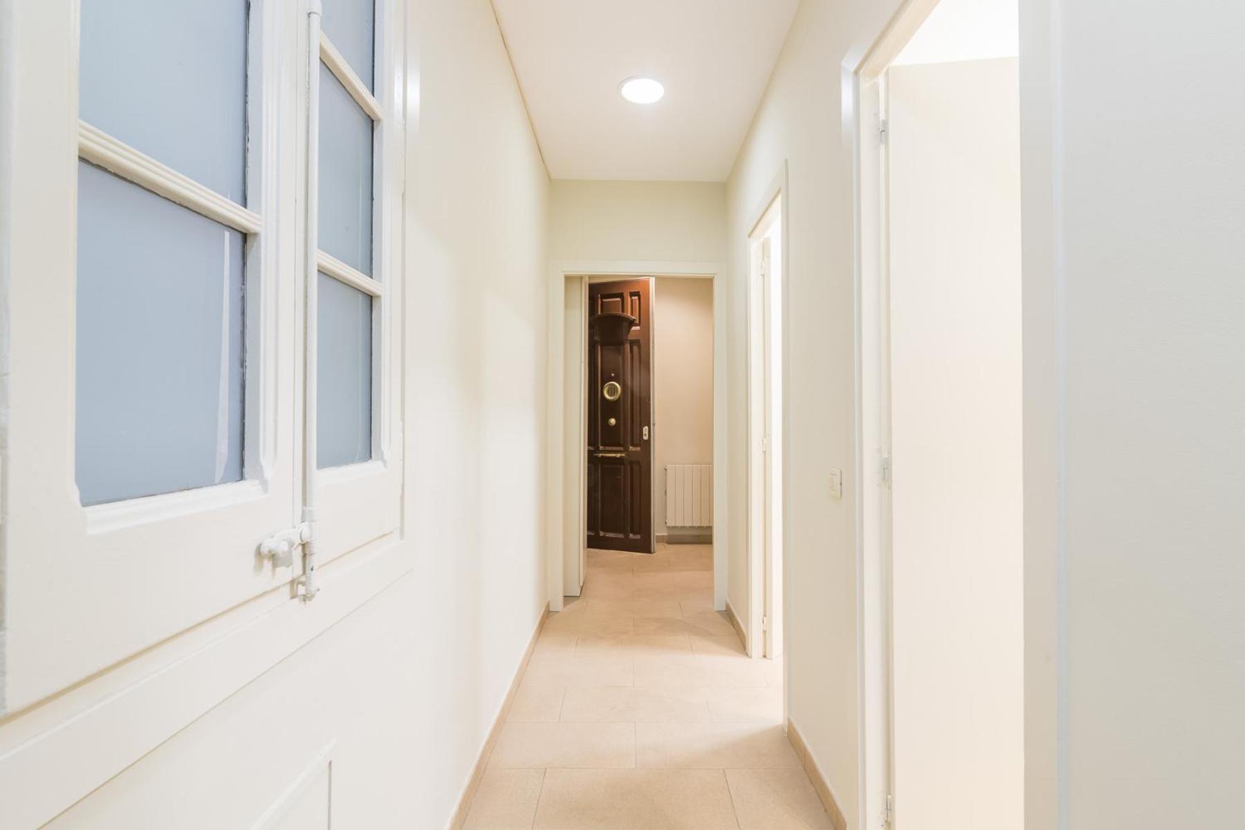 Apartamento My Space - Spacious And Modern Near The Hospital Clinic