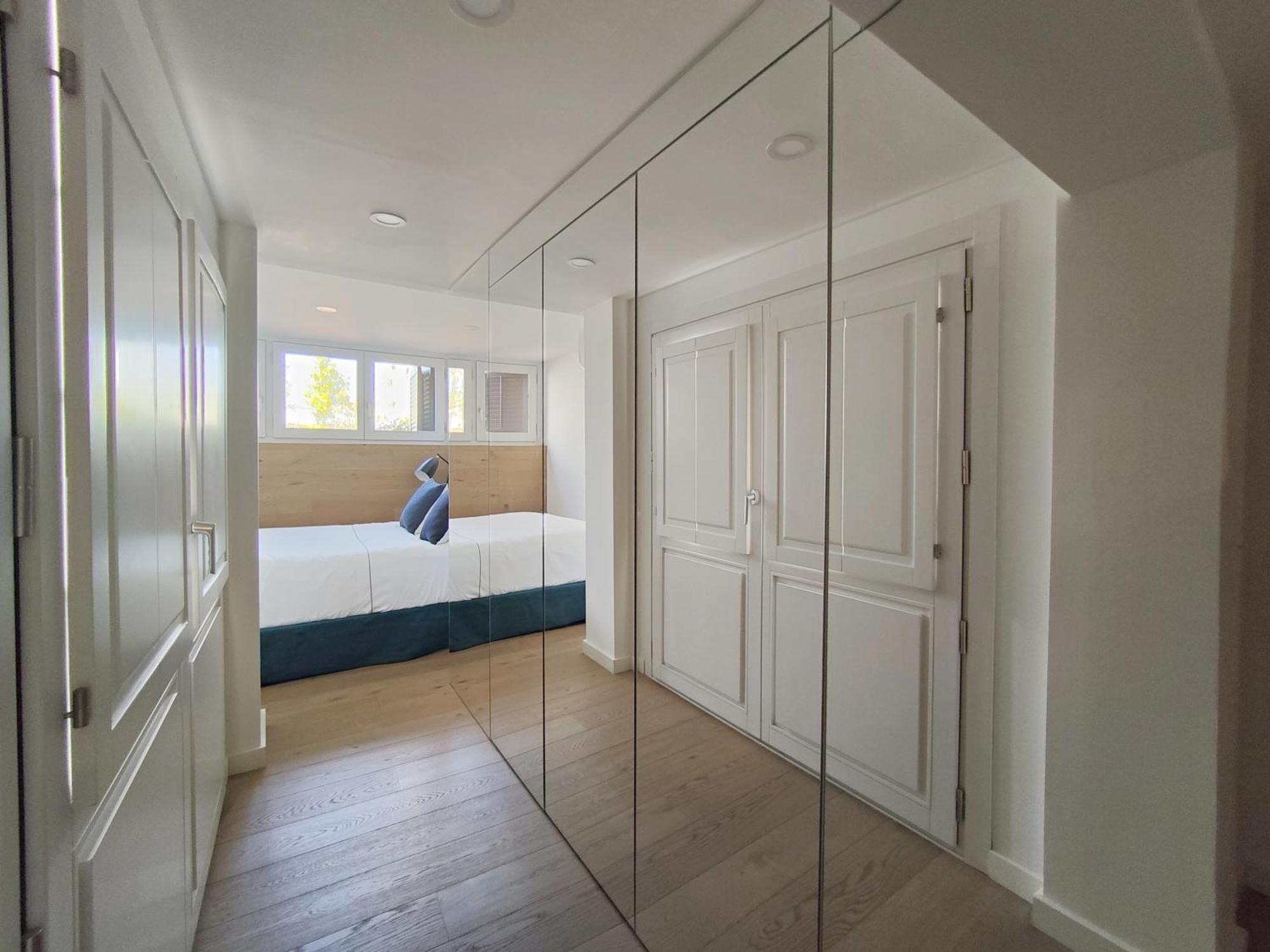 Luxury 2br&2washrooms City Center Apartment