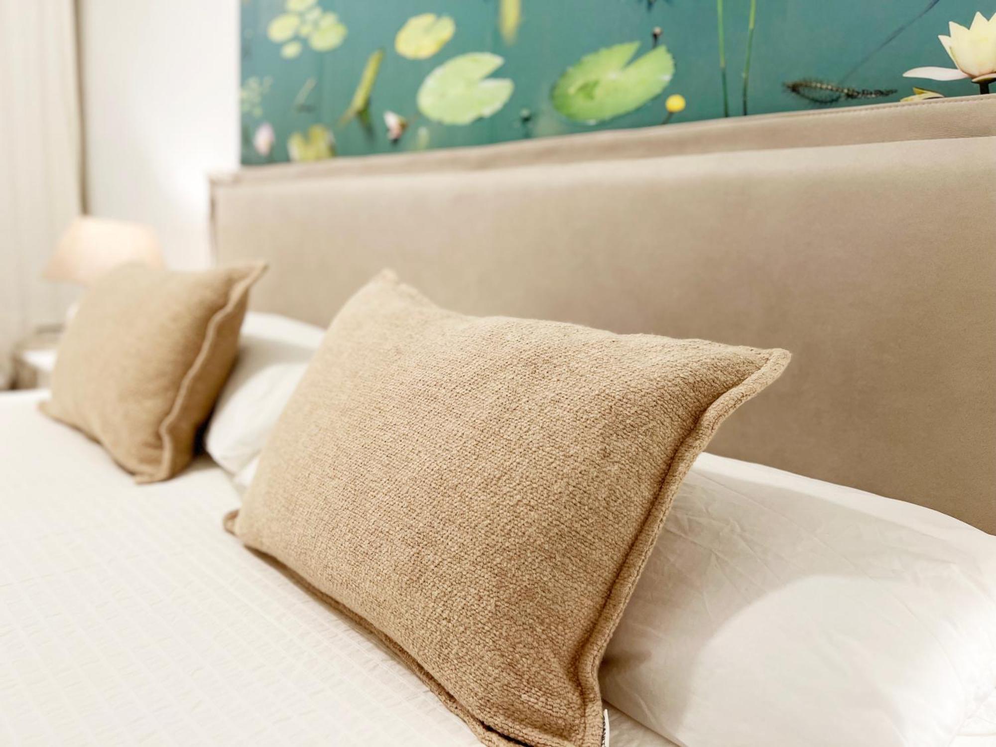Apartment White