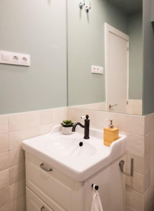 Excellent New By The Apartamento