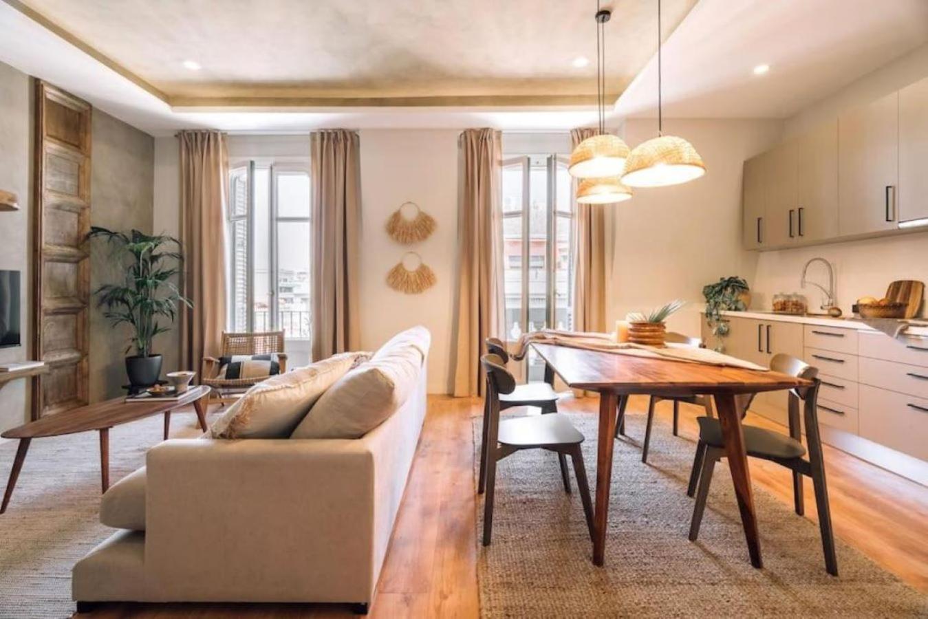 Salonga - 1 Bedroom And Balcony In Eixample Esquerra Apartment