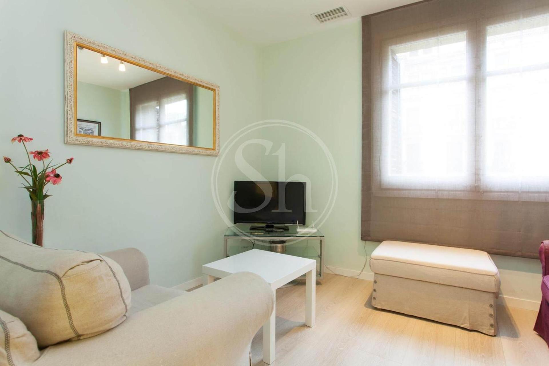 4 Apartment *